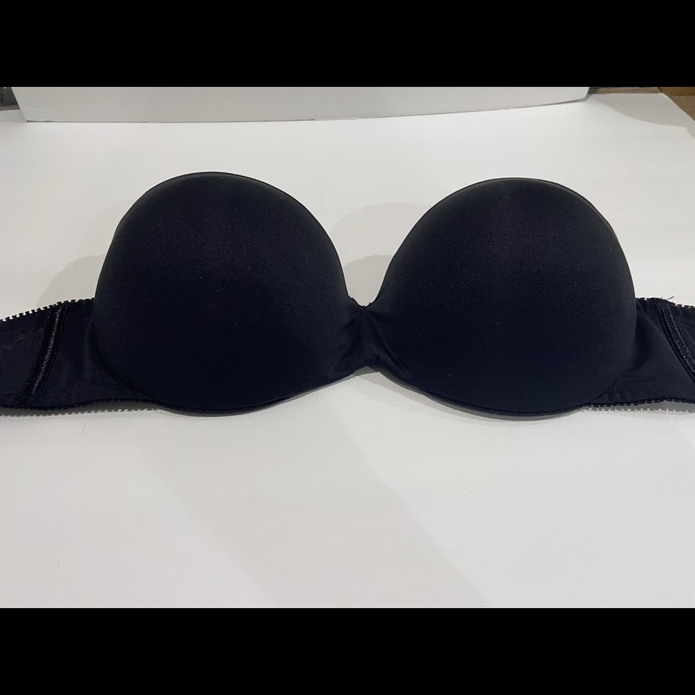 Dobreva Women’s push up bra. Black, 34D